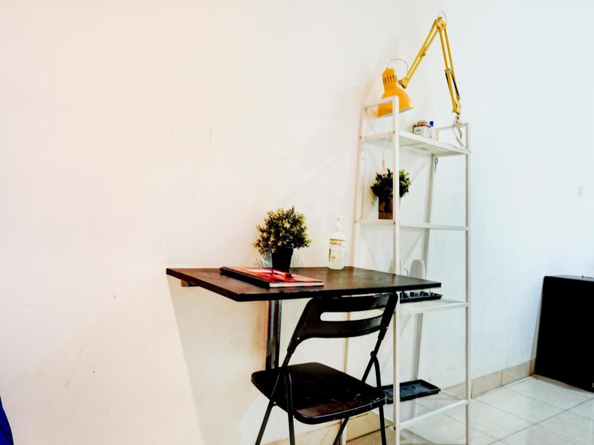Oyo 90438 Mampang 34 Residence ジャカルタ エクステリア 写真